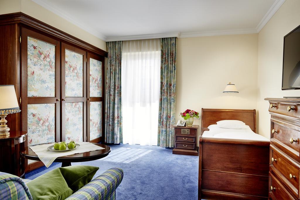 Hotel Hirlanda Zürs Cameră foto
